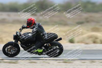 media/May-05-2025-Moto Forza (Mon) [[3c1838c5e5]]/2-B Group/Session 3 (Panning Test Turn 14 Inside)/